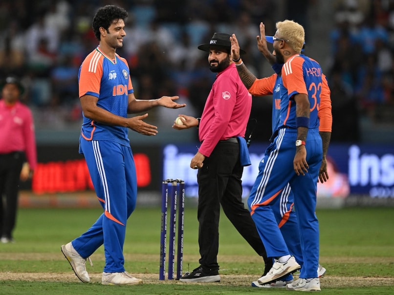 "Earlier Captains Weren't Using Him": Virender Sehwag's Big Take On India All-Rounder