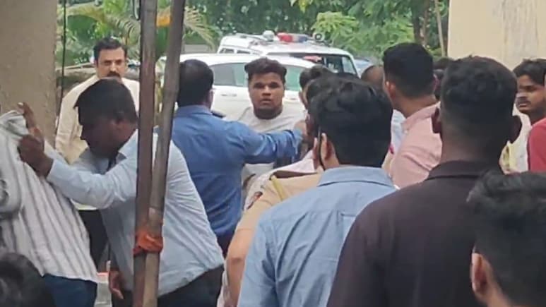 Kalyan: कल्याणमध्ये पोलीस ठाण्यातच 'राडा', मध्यस्थी करणाऱ्या पोलिसांनाही मारहाण; वाचा काय आहे प्रकरण?