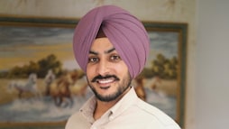 Punjabi Singer Rajvir Jawanda Critical After Major Road Accident