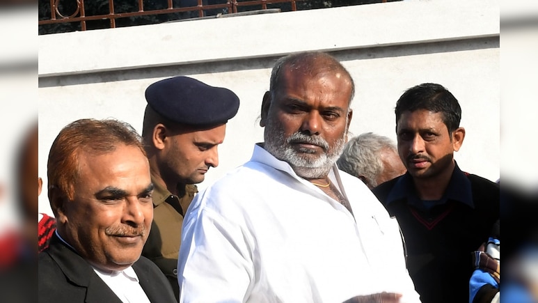 मंदिर बनाएंगे, खुद को ठीक करेंगे, फिर राजनीति की सोचेंगे... साढ़े नौ साल बाद जेल से निकले राजबल्लभ ने कहा मंदिर बनाएंगे, खुद को ठीक करेंगे, फिर राजनीति की सोचेंगे... साढ़े नौ साल बाद जेल से निकले राजबल्लभ ने कहा