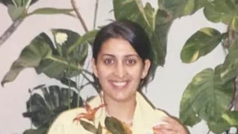 स्मृति ईरानी की बेटी की 10 रेयर फोटो, 5वीं देख कहेंगे- तुलसी की परछाई है बिल्कुल स्मृति ईरानी की बेटी की 10 रेयर फोटो, 5वीं देख कहेंगे- तुलसी की परछाई है बिल्कुल
