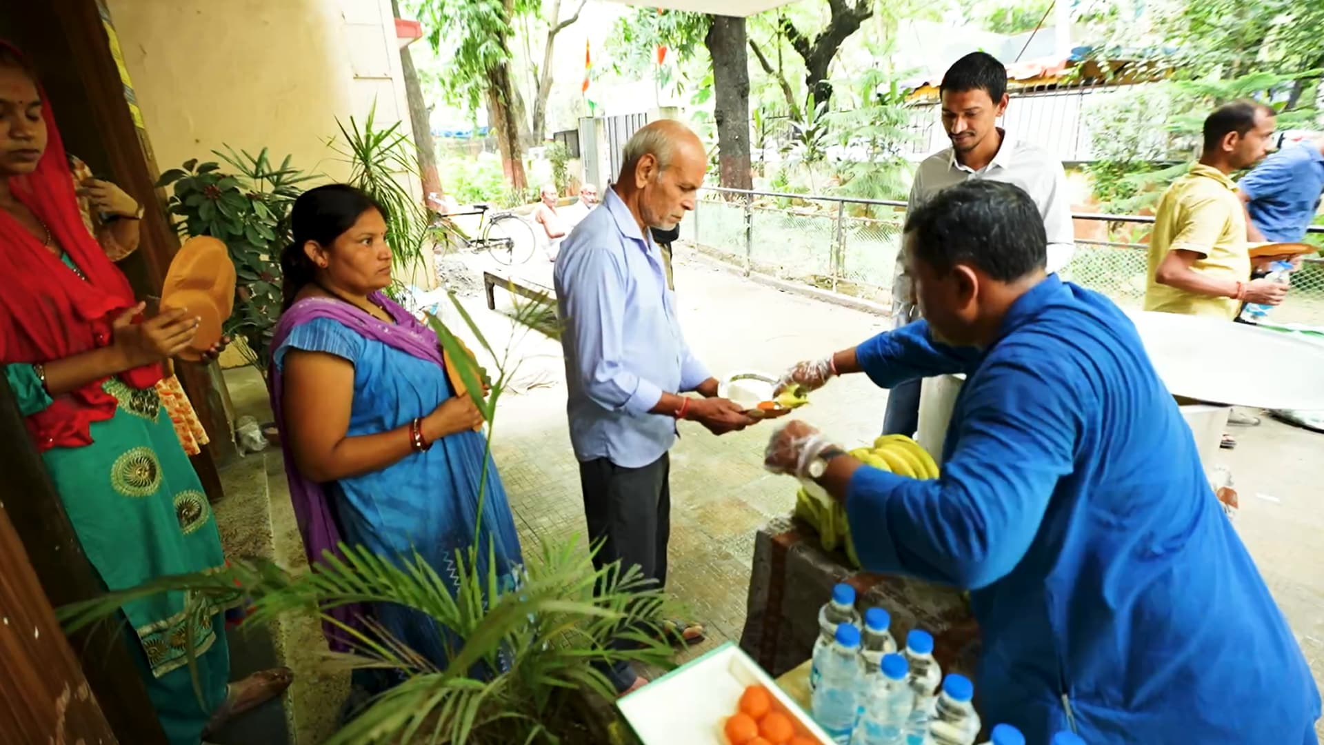 Video: Serving More Than Meals: Bringing Hope and Dignity to Hospital Families