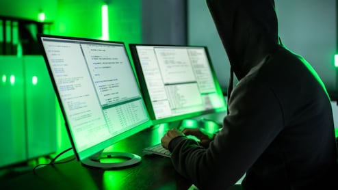 Cyber Fraud: कोड- DM-592, उत्तर- जय हिंद! स्वतःच्याच घरात 70 दिवस कैद, दांपत्याने 68 लाख कसे गमावले?