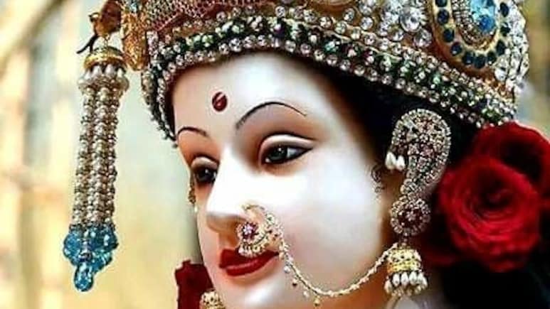 Navratri 2025 Songs: नवरात्रि पर गूंजते हैं मां दुर्गा के ये भक्ति गीत, सुनकर मन हो जाता है भावविभोर