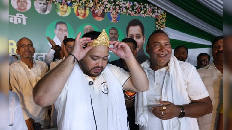 चुनाव आया, पाला बदलें... बिहार में तेज हुई दलबदलुओं की 'जुगाड़ राजनीति', क्या समीकरण भी बदल पाएंगे?