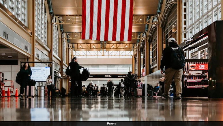 "Ridiculous": US Man Slams H-1B Policy After Indian Friend Forced To Leave Country "Ridiculous": US Man Slams H-1B Policy After Indian Friend Forced To Leave Country