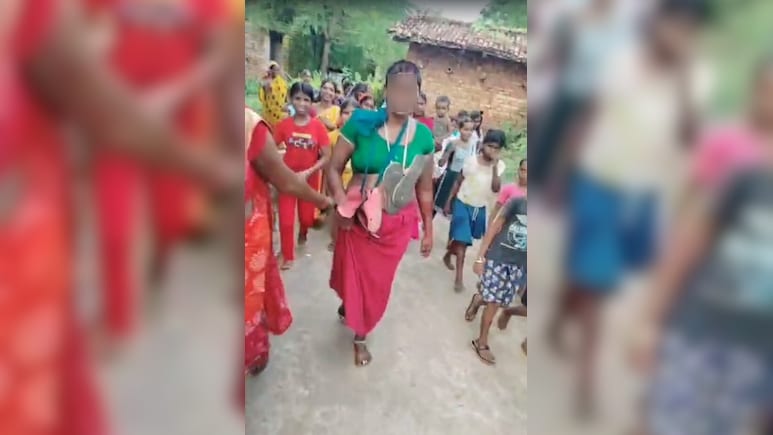 Woman Thrashed, Paraded Around Jharkhand Village With Garland Of Slippers Woman Thrashed, Paraded Around Jharkhand Village With Garland Of Slippers