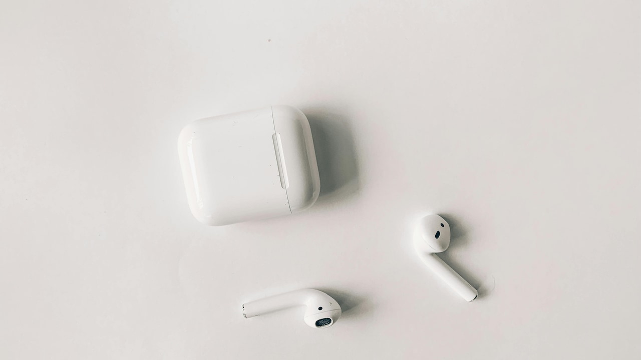 Why should you upgrade to OnePlus earbuds during the Big Fashion Festival Sale?