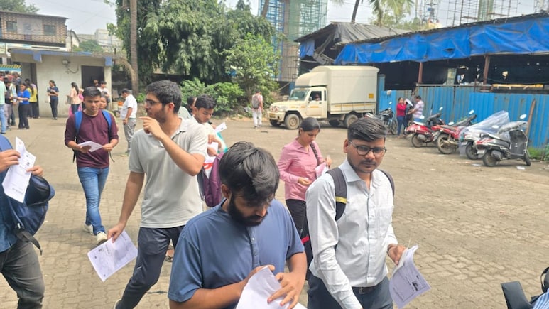Dombivli : सरकारी नोकरभरतीचा खेळखंडोबा;  SSC च्या परीक्षांमध्ये मोठा गोंधळ, डोंबिवलीचे शेकडो विद्यार्थी त्रस्त