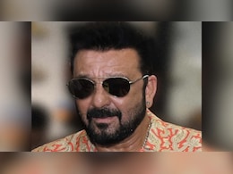 संजय दत्त ने किए महाकाल बाबा के दर्शन, भस्म आरती में हुए शामिल संजय दत्त ने किए महाकाल बाबा के दर्शन, भस्म आरती में हुए शामिल