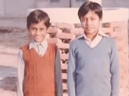 इस डायरेक्टर की पहली फिल्म देखकर उड़ गए थे सेंसर बोर्ड के होश, हिट फिल्में देने के बाद नहीं थे बेटी की शादी के लिए पैसे इस डायरेक्टर की पहली फिल्म देखकर उड़ गए थे सेंसर बोर्ड के होश, हिट फिल्में देने के बाद नहीं थे बेटी की शादी के लिए पैसे