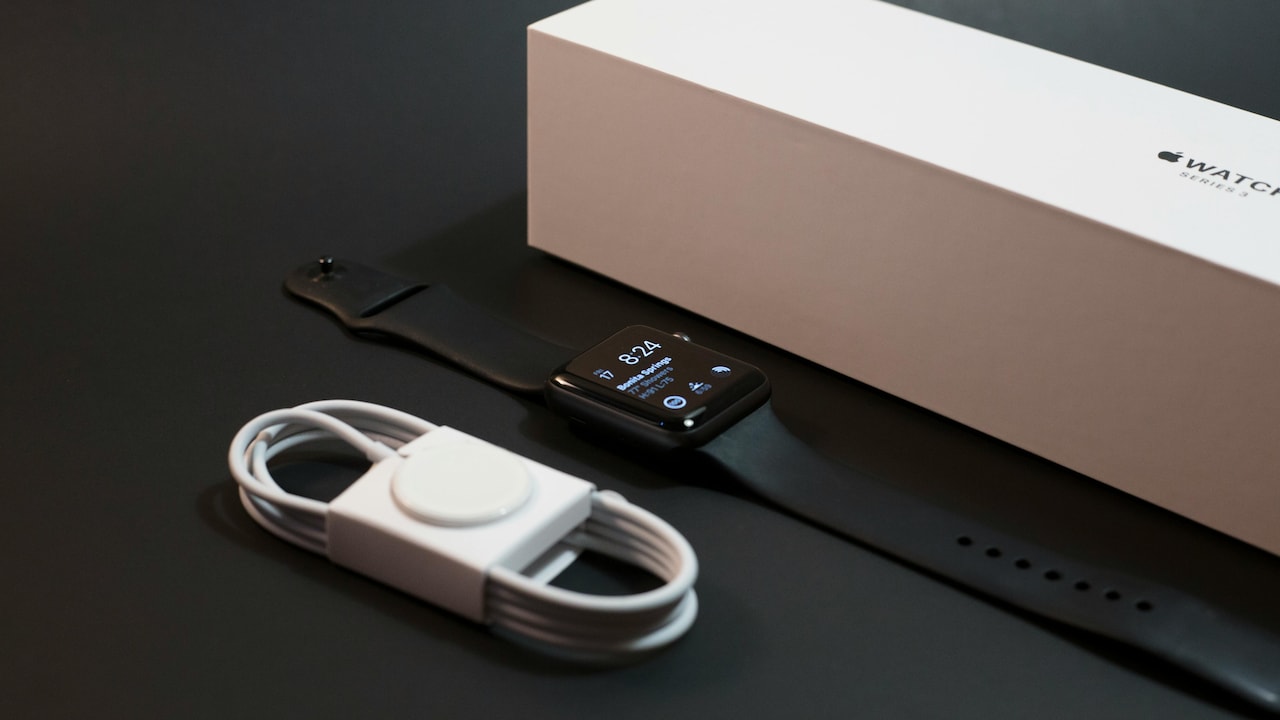 Smartwatches Or Classic Watches For Kids? Here Is How To Pick the Right One.