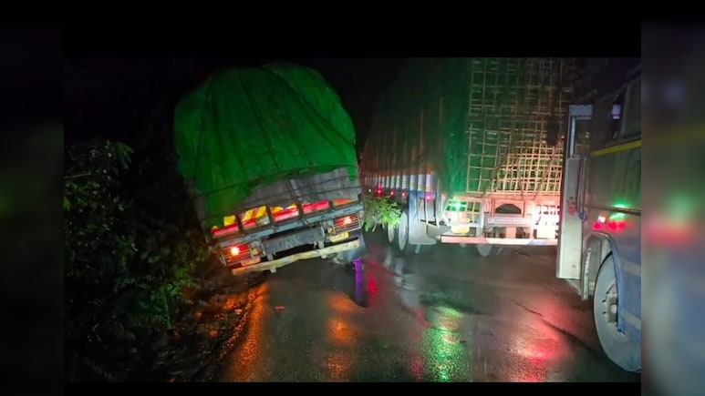 Mega Traffic jam: केशकाल घाट में फिर लगा मेगा जाम, देर रात कई घंटे तक NH पर फंसी रही गाड़ियां 