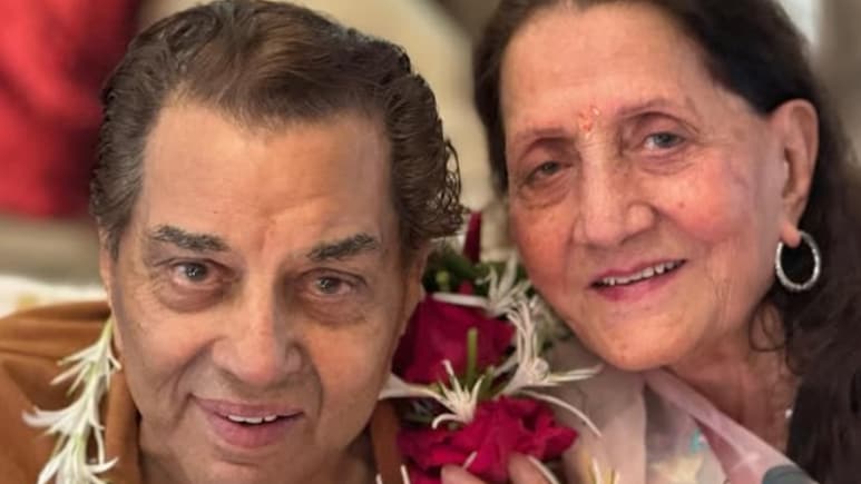 धर्मेंद्र की पहली पत्नी की 10 तस्वीरें, सादगी देख कहेंगे हीरोइनों से भी सुंदर है ये नैचुरल ब्यूटी धर्मेंद्र की पहली पत्नी की 10 तस्वीरें, सादगी देख कहेंगे हीरोइनों से भी सुंदर है ये नैचुरल ब्यूटी