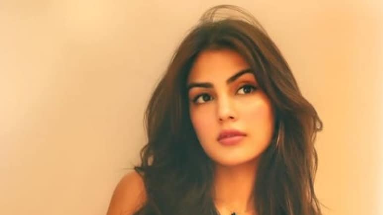 Bombay High Court Orders Anti-Drug Agency To Return Rhea Chakraborty's Passport, Granting Major Relief To Actor Bombay High Court Orders Anti-Drug Agency To Return Rhea Chakraborty's Passport, Granting Major Relief To Actor