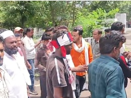 Girl kidnapped: खंडवा में दिनदहाड़े नाबालिग लड़की का अपहरण, थाने में नहीं हुई सुनवाई, बड़ी संख्या में SP कार्यालय पहुंचे आक्रोशित लोग Girl kidnapped: खंडवा में दिनदहाड़े नाबालिग लड़की का अपहरण, थाने में नहीं हुई सुनवाई, बड़ी संख्या में SP कार्यालय पहुंचे आक्रोशित लोग