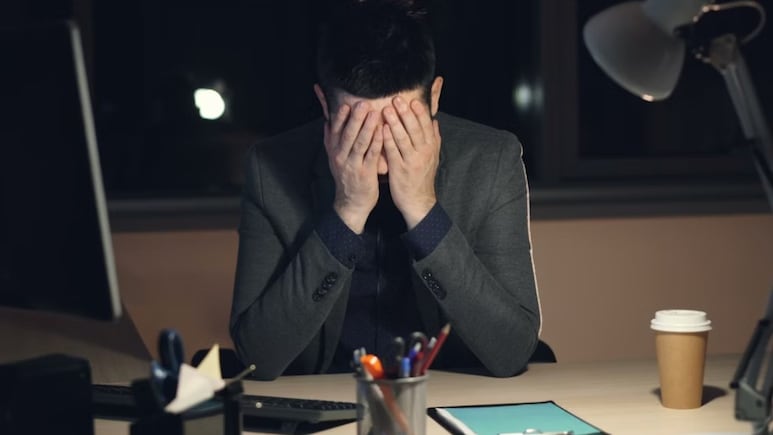 Noida Techie Claims HR Assaulted Him For Demanding Severance Pay: "Right Hand Was Twisted" Noida Techie Claims HR Assaulted Him For Demanding Severance Pay: "Right Hand Was Twisted"