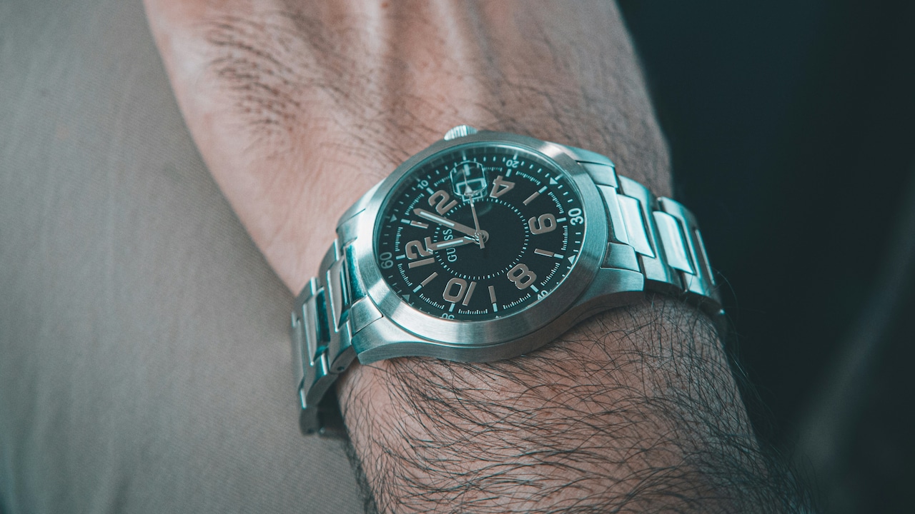 Pick A Premium Watch That Matches Both Office And Occasion Wear