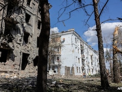 Ukraine Braces As Russia Steps Up Drive To Seize Donetsk&#039;s Fortress Belt