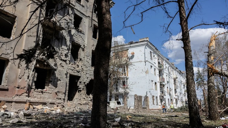 Ukraine Braces As Russia Steps Up Drive To Seize Donetsk's Fortress Belt