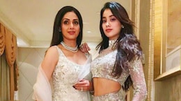 Janhvi Kapoor Recalls Being Trolled After Mom Sridevi's Death: "Imagine Losing Your Mother And It's Entertainment For Half The Nation"