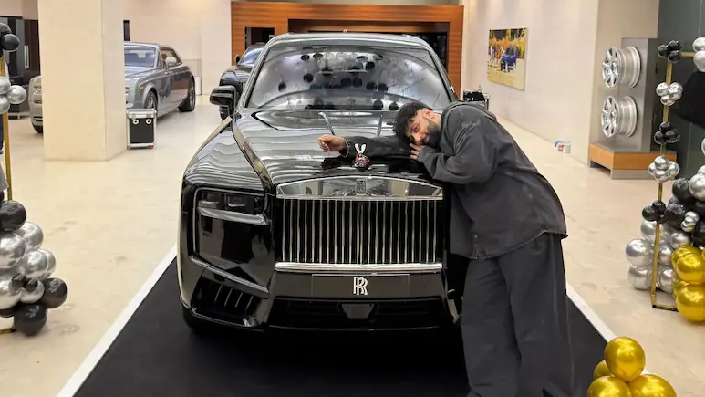Once A '<i>Zen Wala Ladka</i>', Badshah Shows Off His Rs 12.45 Crore Rolls-Royce Cullinan SUV