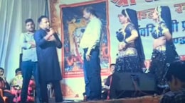 सांवलियाजी मंदिर के कार्यक्रम में अश्लील डांस...टीचर गया रुकवाने तो हो गई धुनाई, वीडियो हो रहा वायरल