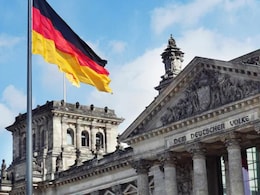 जर्मनीमध्ये स्थायिक होण्याची हीच वेळ! केवळ 11,500 रुपयांपेक्षा कमी खर्चात कायमस्वरूपी संधी, वाचा सविस्तर जर्मनीमध्ये स्थायिक होण्याची हीच वेळ! केवळ 11,500 रुपयांपेक्षा कमी खर्चात कायमस्वरूपी संधी, वाचा सविस्तर