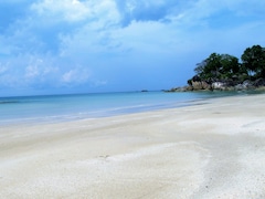 7 Breathtaking White Sand Beaches In India For Beach Lovers