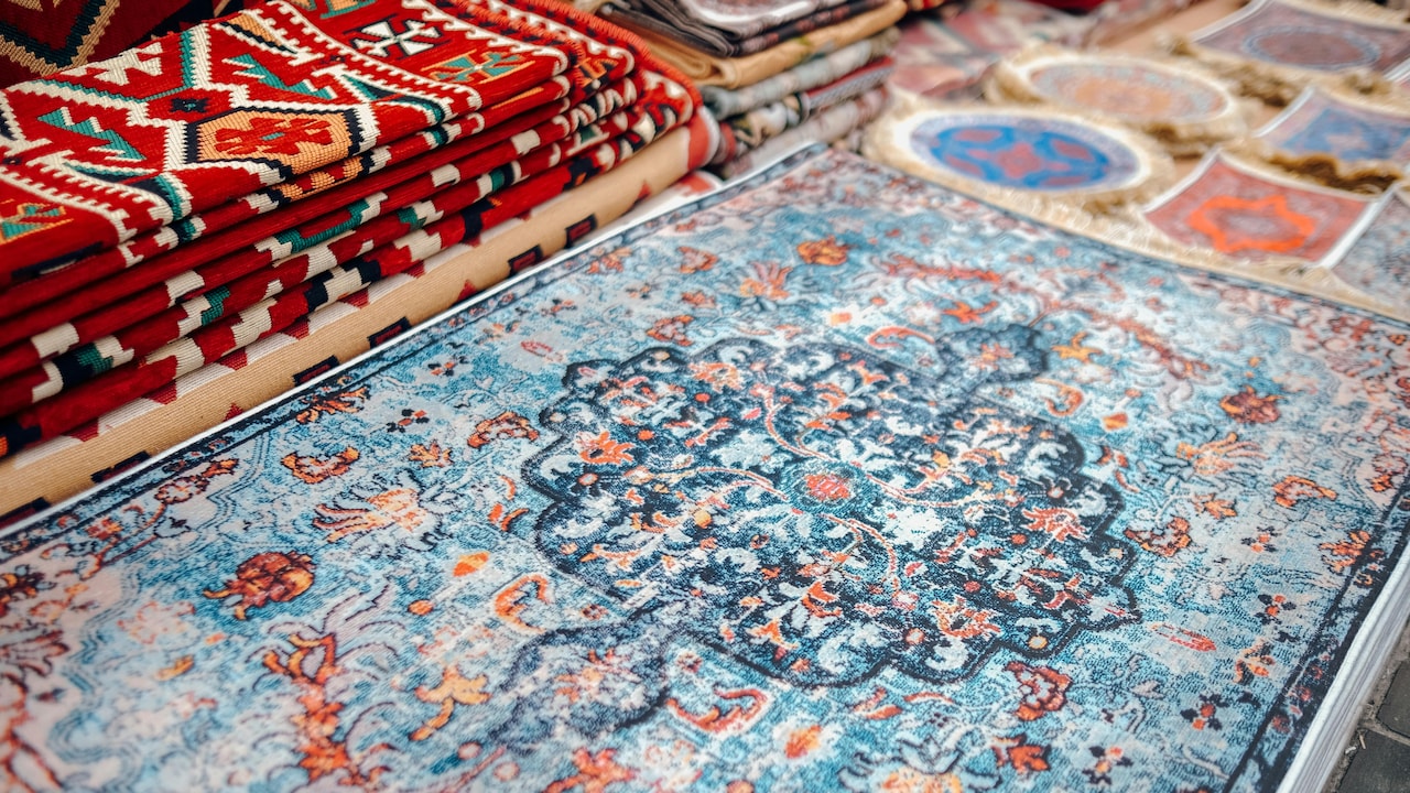 Bring stylish carpets that turn the living room into an elegant space