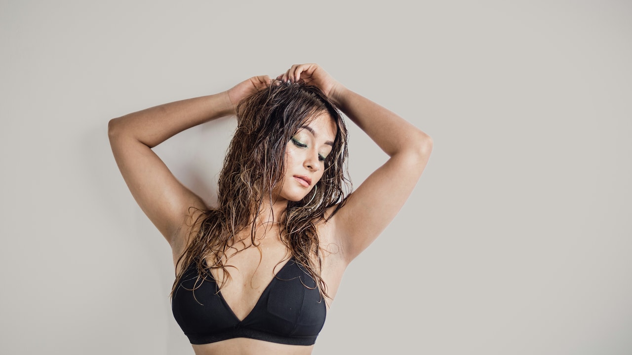 Refresh everyday comfort with bra and cotton panties for women with extra 10% off
