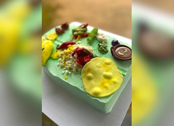 Watch: Baker Creates Colourful Onam Sadhya-Themed Cake, Internet Impressed Watch: Baker Creates Colourful Onam Sadhya-Themed Cake, Internet Impressed
