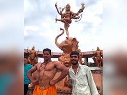 Video Of Body Builder Flexing Muscles At Ujjain Temple Complex Sparks Row