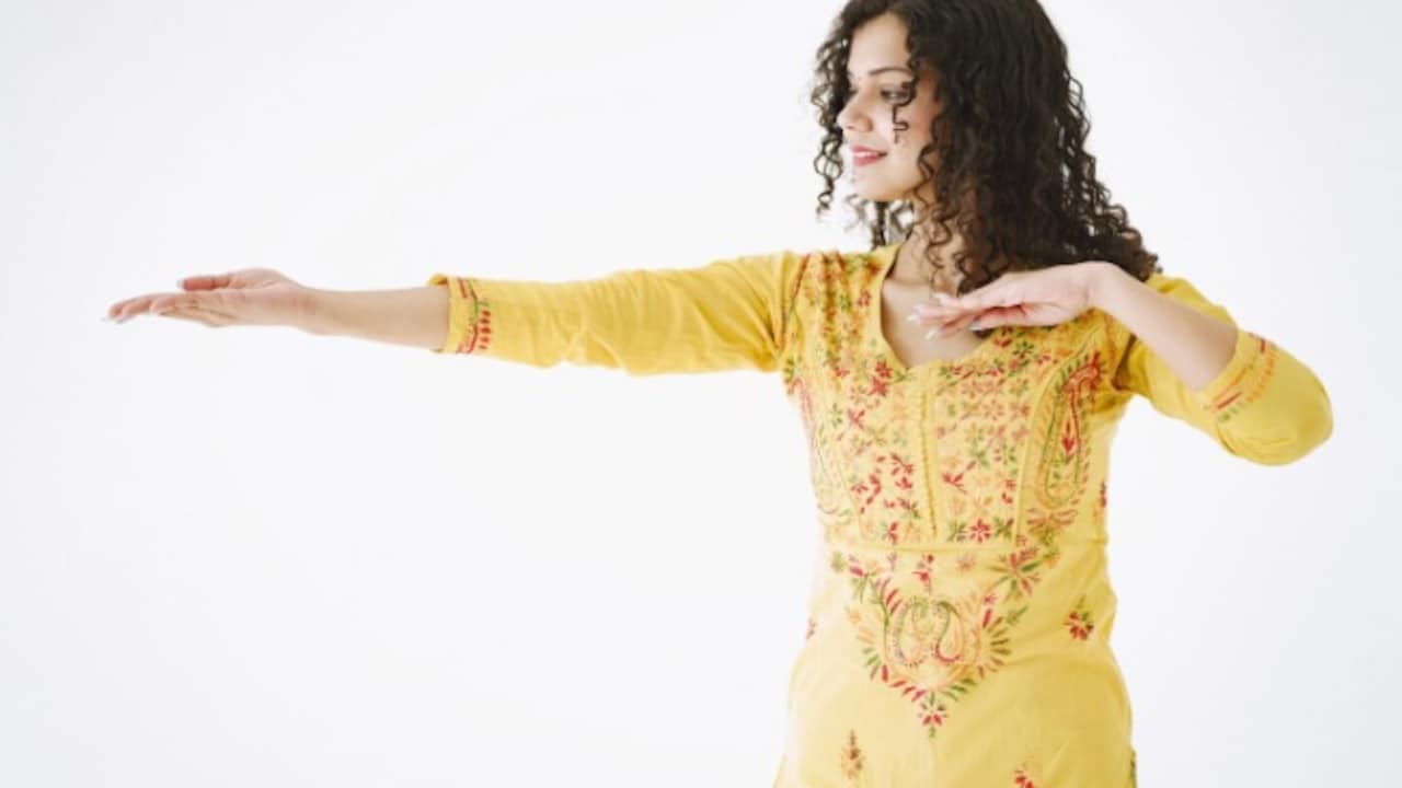 Get cotton and chiffon tunics for women for casual outings and office wear