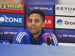 IND vs PAK: "अपना कमरा, फोन बंद करो..." सूर्यकुमार यादव ने पाकिस्तान के खिलाफ मैच से पहले दिया बड़ा बयान IND vs PAK: "अपना कमरा, फोन बंद करो..." सूर्यकुमार यादव ने पाकिस्तान के खिलाफ मैच से पहले दिया बड़ा बयान