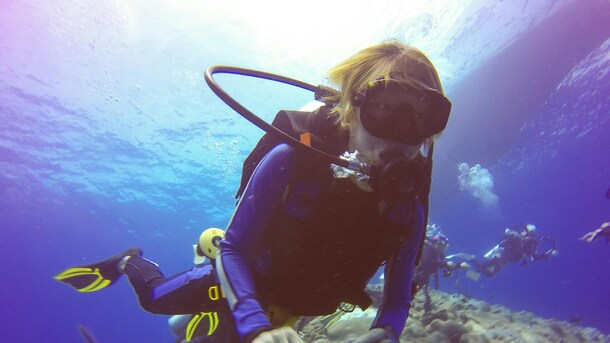 Chinese Diver Stranded In Sea For 40 Minutes, Hotel Refuses To Apologise