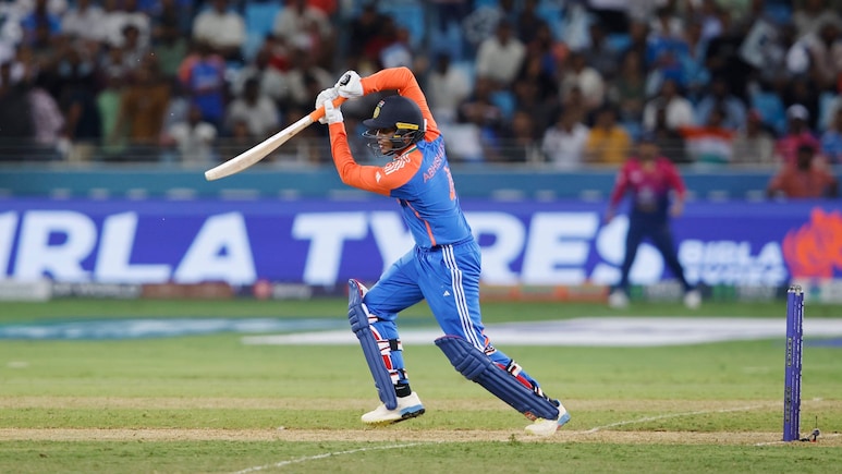 Asia Cup 2025: आशिया कपमध्ये अभिषेक शर्माचं वादळ! 'या' रेकॉर्डची नोंद करणारा पहिला भारतीय