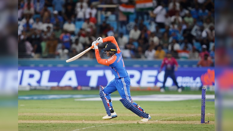 Asia Cup 2025: अभिषेक शर्मा ने रचा इतिहास, ऐसा महारिकॉर्ड बनाने वाले भारत के पहले बल्लेबाज बने