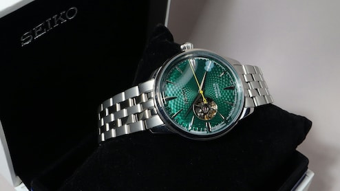 स्टाइलिश Men's Analog Watches पर धमाकेदार छूट, Titan, TIMEX, Fastrack जैसे Top Brands हैं शामिल