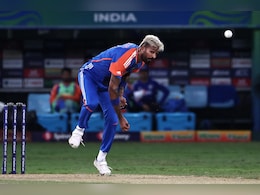 IND vs PAK Asia Cup 2025 Final: फाइनल से पहले हार्दिक पंड्या क्यों हुए बाहर, कप्तान सूर्या ने बताई वजह IND vs PAK Asia Cup 2025 Final: फाइनल से पहले हार्दिक पंड्या क्यों हुए बाहर, कप्तान सूर्या ने बताई वजह
