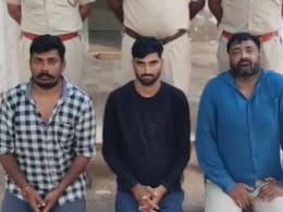 ATM कार्ड बदलकर ठगी करने वाला गिरोह...पूरे देश में कर रहे थे ठगी, गिरफ्तारी के बाद बरामद हुए 216 कार्ड ATM कार्ड बदलकर ठगी करने वाला गिरोह...पूरे देश में कर रहे थे ठगी, गिरफ्तारी के बाद बरामद हुए 216 कार्ड