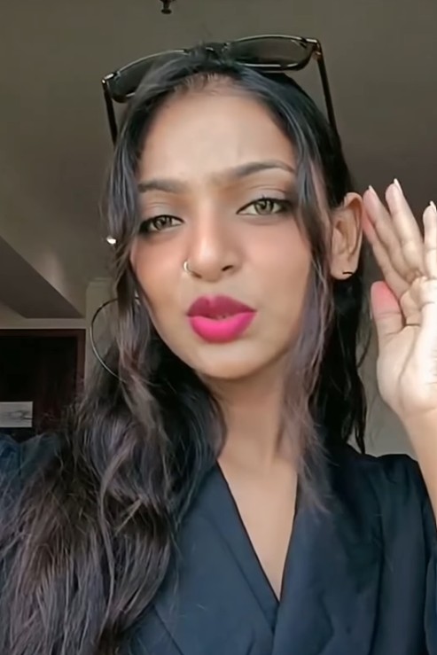 काली शर्ट पहन राजेश खन्ना बनी मोनालिसा, 51 साल पुराने गाने पर बना डाली रील, लोग बोले- गजब