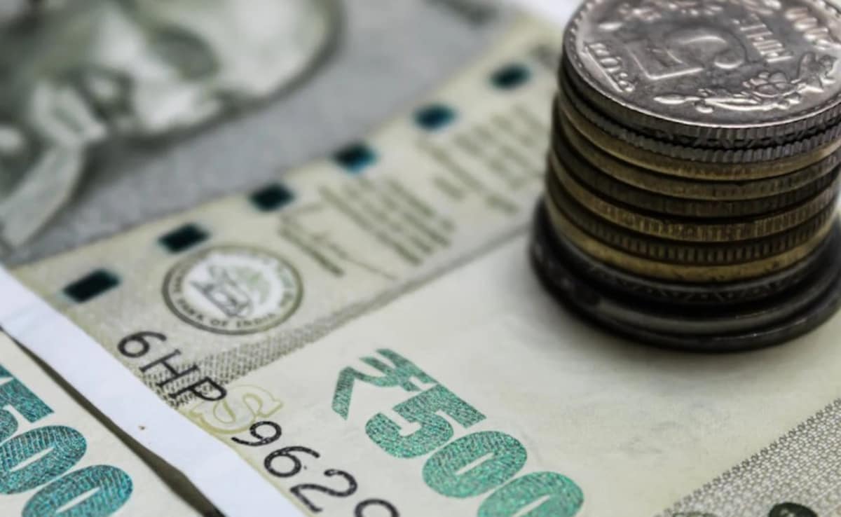 Bengaluru Proofreader Reaches ₹1 Crore Savings Milestone