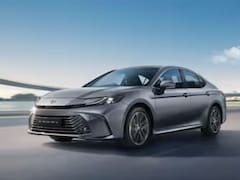 नए GST से कार के शौकीनों की बल्ले-बल्ले! टाटा के बाद टोयोटा का बड़ा ऐलान, 3.5 लाख सस्ती हुई Fortuner