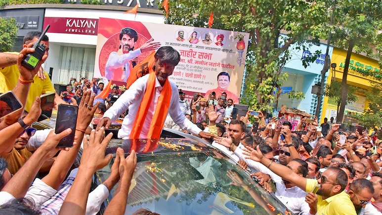 मनोज जरांगे ने आमरण अनशन किया खत्म, जानें कोर्ट से लेकर आजाद मैदान तक क्या हुआ मनोज जरांगे ने आमरण अनशन किया खत्म, जानें कोर्ट से लेकर आजाद मैदान तक क्या हुआ