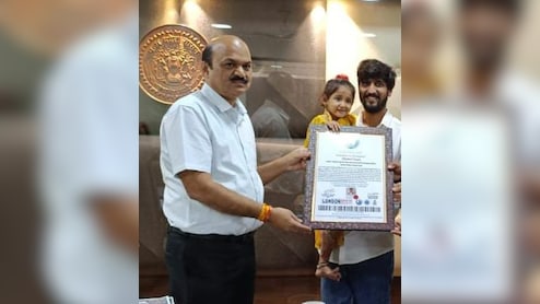 3 साल की झानवी ने बना दिए दो वर्ल्ड रिकॉर्ड , 2 मिनट 40 सेकंड में हनुमान चालीसा का पाठ कर रचा इतिहास 