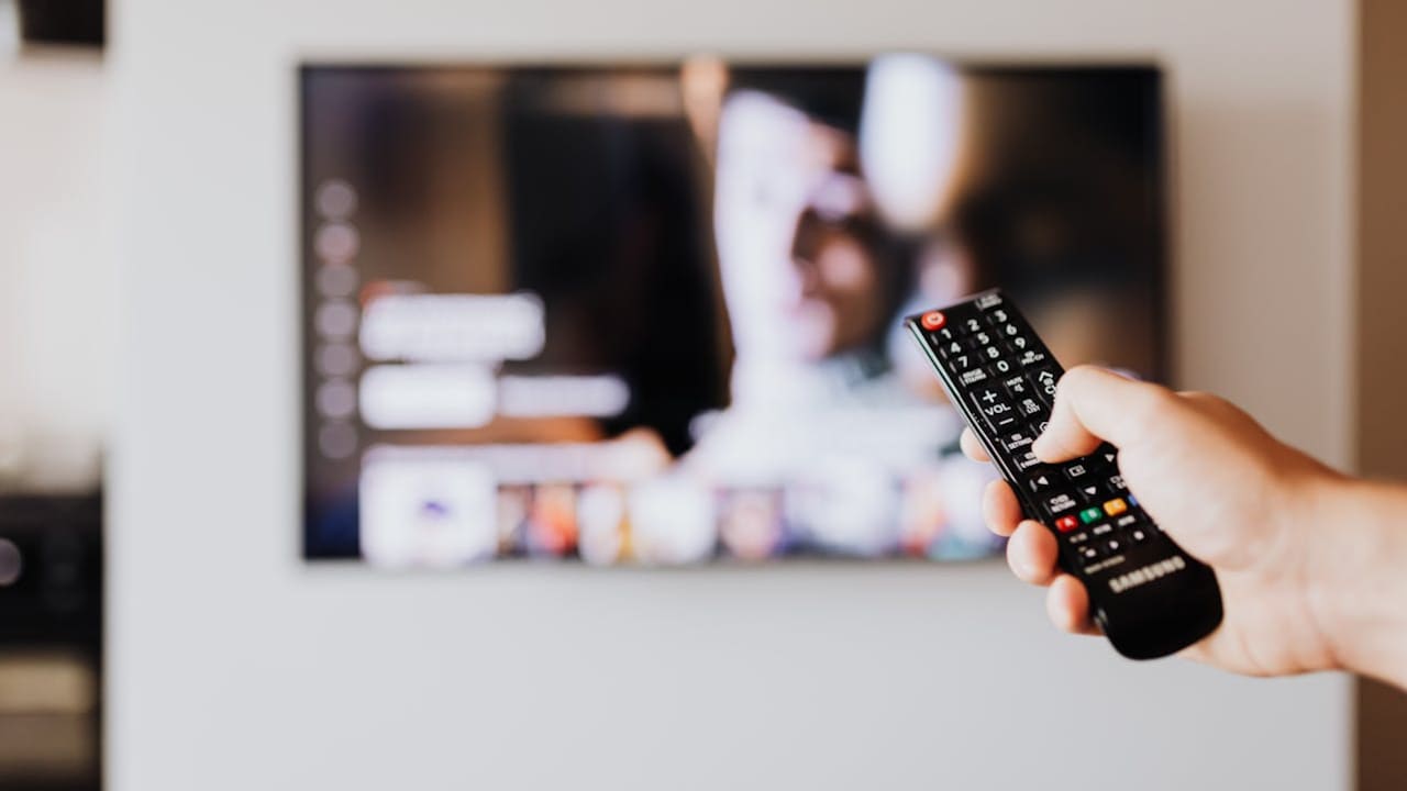 Smart TVs And Projectors Deals On Amazon Great Indian Festival 2025