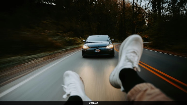 Chinese Woman Pays Rs 27 Lakh Compensation After Boyfriend Dies Jumping From Moving Car Chinese Woman Pays Rs 27 Lakh Compensation After Boyfriend Dies Jumping From Moving Car