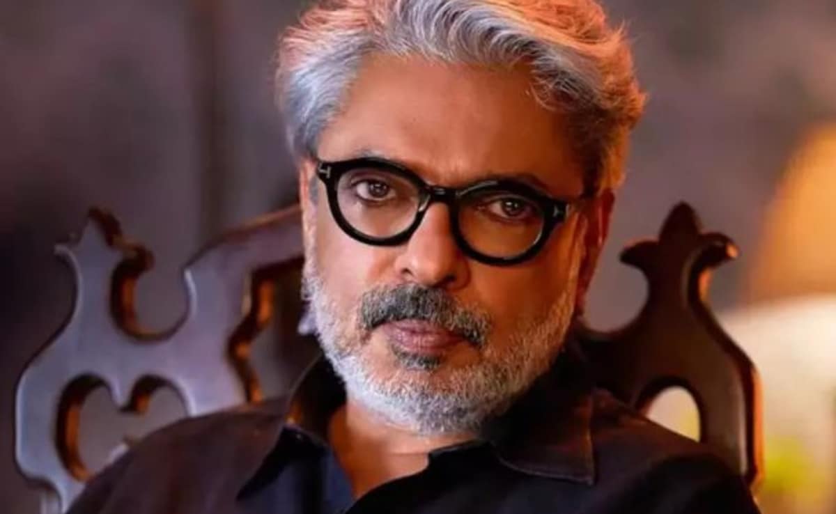 FIR Filed Against Sanjay Leela Bhansali In Bikaner Over Love & War Dispute
