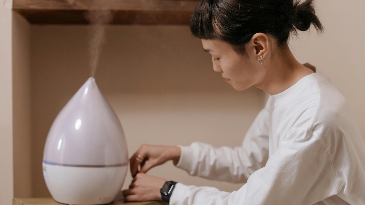 How to Choose the Right Cool Mist Humidifier for Bedrooms and Living Rooms